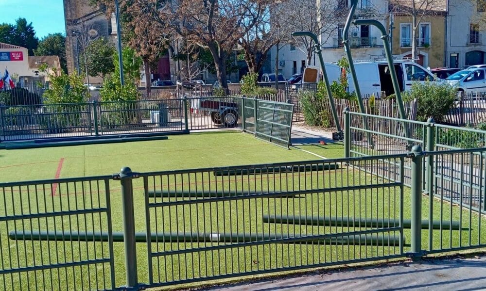 Gigean Stocklein déplace le city stade et se prend les pieds dans le programme de Marc Gonzalez