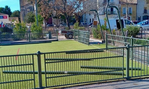 Gigean Stocklein déplace le city stade et se prend les pieds dans le programme de Marc Gonzalez