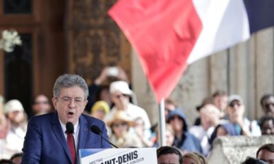 Mélenchon met la gauche au défi de le suivre ou de se taire
