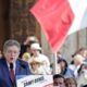 Mélenchon met la gauche au défi de le suivre ou de se taire