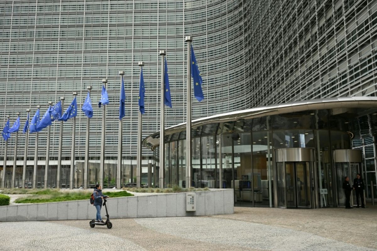 Bruxelles bannit les trottinettes en libre-service d’ici 2027
