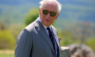 Charles III met ses comptes sur la table pour la première fois