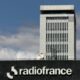 Sous les projecteurs la nuit, Radio France se fait taper sur les doigts