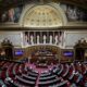 Le 1er-Mai au travail boulangers et fleuristes autorisés la réforme qui fâche revient au Sénat