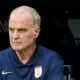 Bielsa balance la photo et fait taire les curieux