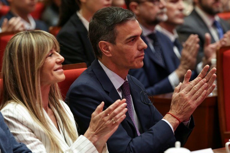L'épouse de Pedro Sánchez privée de passeport avant son procès pour corruption