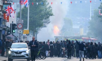 Belfast en flammes la colère anti immigrés déferle sur la ville