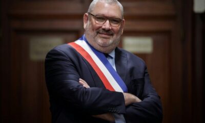Un jet d'eau pour faire taire les opposants