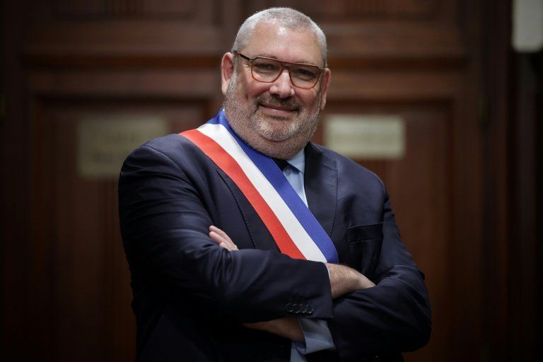 Un jet d'eau pour faire taire les opposants