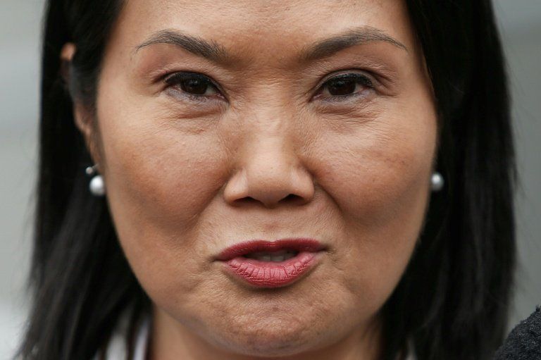 Keiko Fujimori en tête au Pérou, la gauche refuse de s'incliner