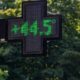 La France suffoque 54 départements en rouge et un bilan humain qui s’alourdit