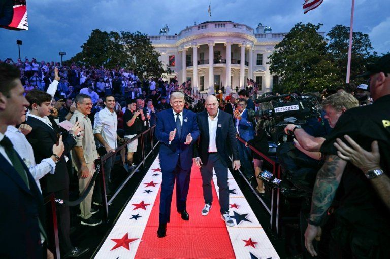 Ils voulaient frapper Trump pendant son show de MMA : le FBI dévoile un plan d'attentat déjoué