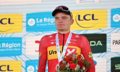 Anthon Charmig gagne, puis se prend un carton jaune