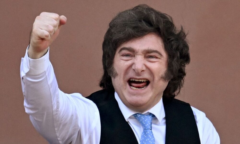 Le patronat voulait faire venir un gourou du libéralisme sauvage à sa fête d'été