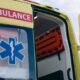 Un enfant de 4 ans chute du quatrième étage et se bat pour sa vie
