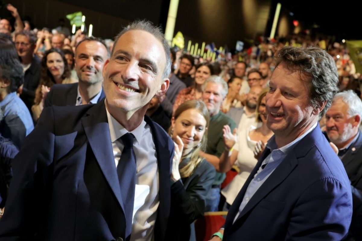 Yannick Jadot met les écologistes au pied du mur sur Mélenchon