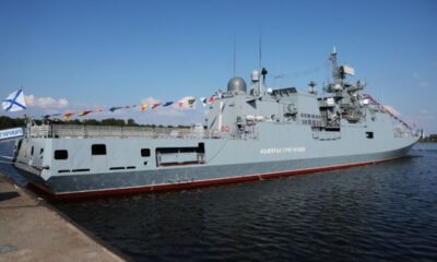 Coup de semonce dans la Manche un yacht britannique sous le viseur d une frégate russe