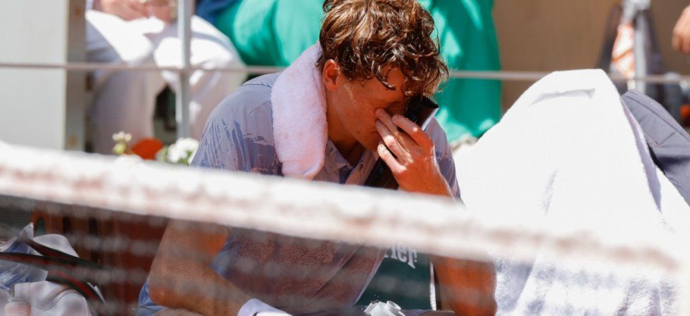 Jannik Sinner sous les feux des examens après son coup d’arrêt à Roland-Garros