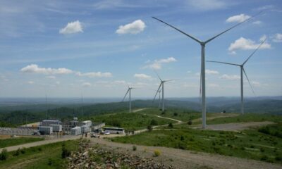 L'Ukraine mise sur l'éolien et le solaire pour survivre aux frappes russes
