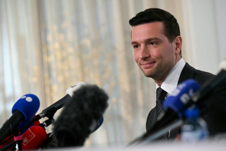 Jordan Bardella pris dans la tempête après une phrase de trop