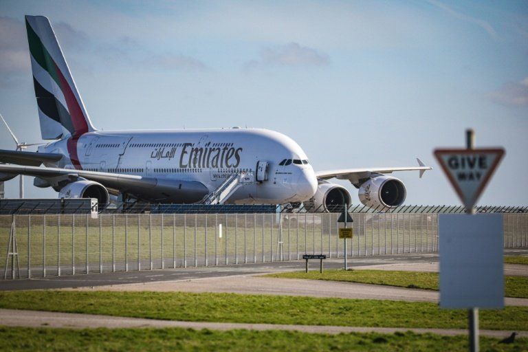 Des Airbus A380 inspectés de toute urgence après des fissures aux ailes