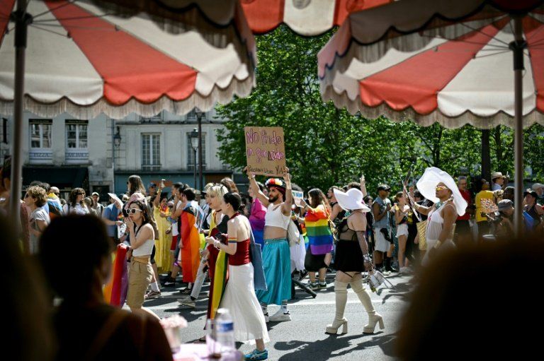 Paris sous pression caniculaire Solidays annulé, la Pride reportée, le meeting d'athlétisme sauvé de justesse