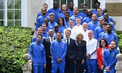 Des pierres dans les chaussettes des Bleus : le drôle de porte-bonheur de la ministre avant le Mondial