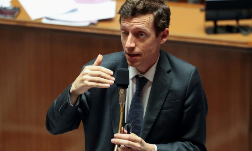 Brevet sous canicule le gouvernement passe en force et les syndicats s'indignent