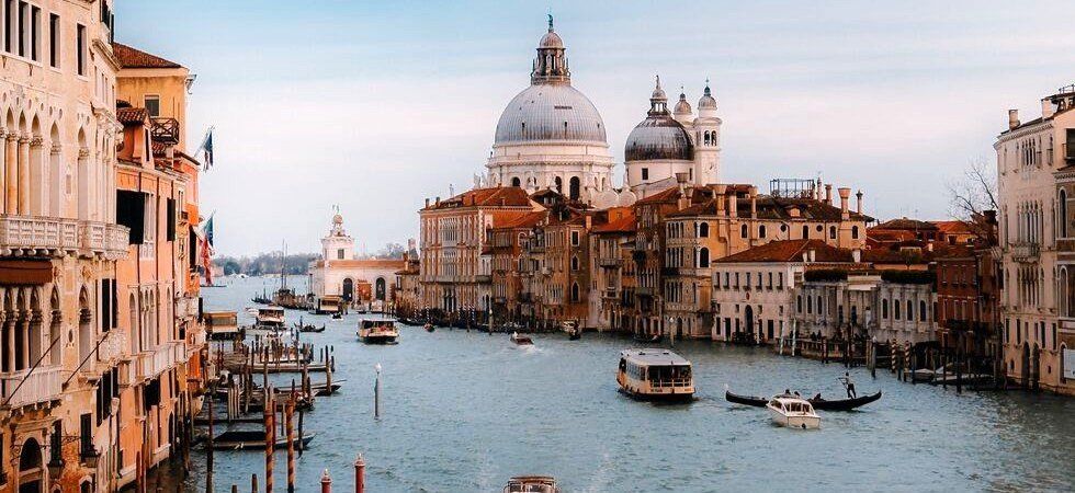 Venise veut faire passer le droit d entrée à 50 euros pour les touristes