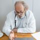 Cumul emploi-retraite le cas des médecins force le gouvernement à lâcher du lest
