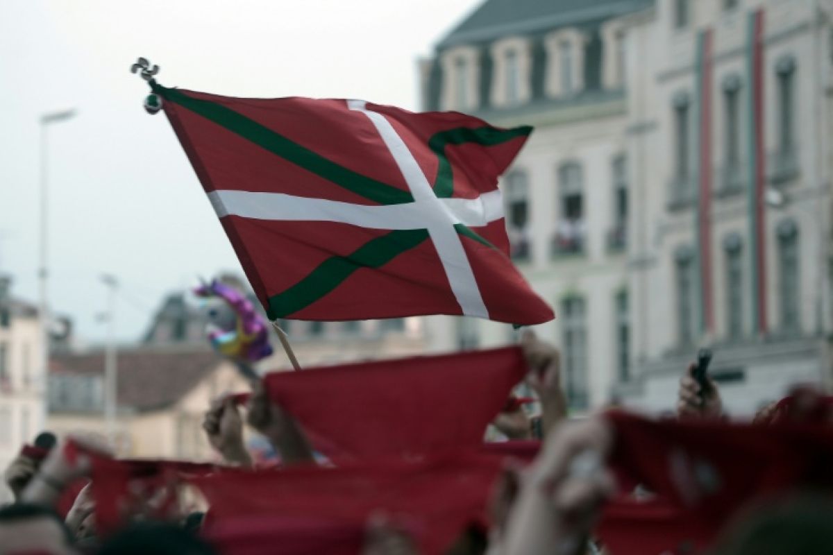 Des lycéens basques défient le ministère en composant leur épreuve de maths dans leur langue régionale