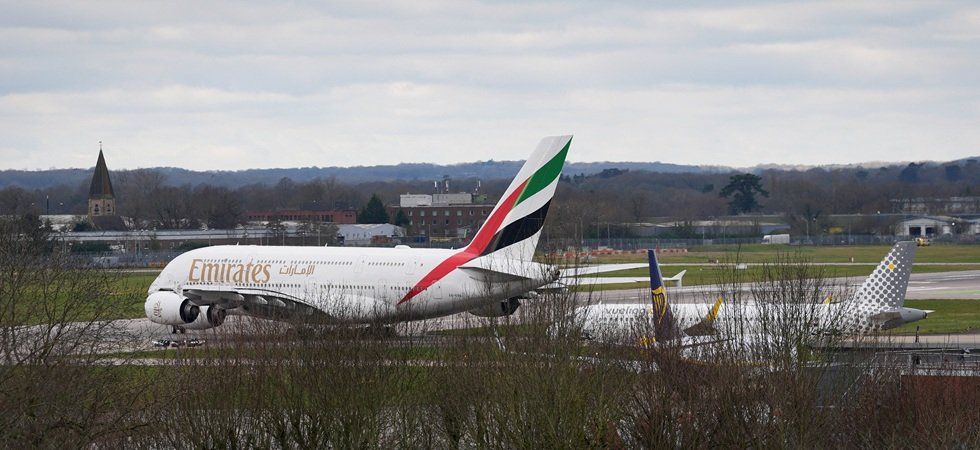 Des fissures sur les ailes de l'A380 forcent des inspections d'urgence dans toute la flotte