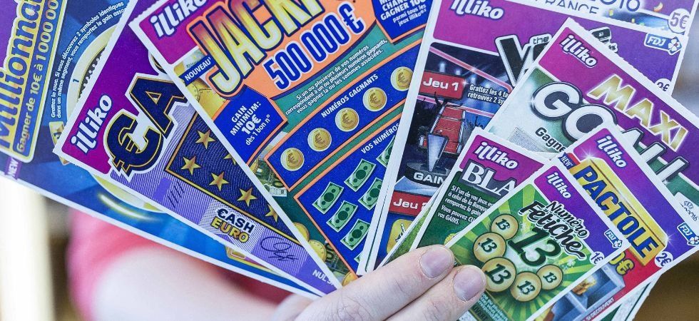 Il vole 40 000 euros de tickets à gratter pour son addiction et les offre aux clients