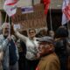 Face au RN les syndicats entre combat frontal et porte entrouverte