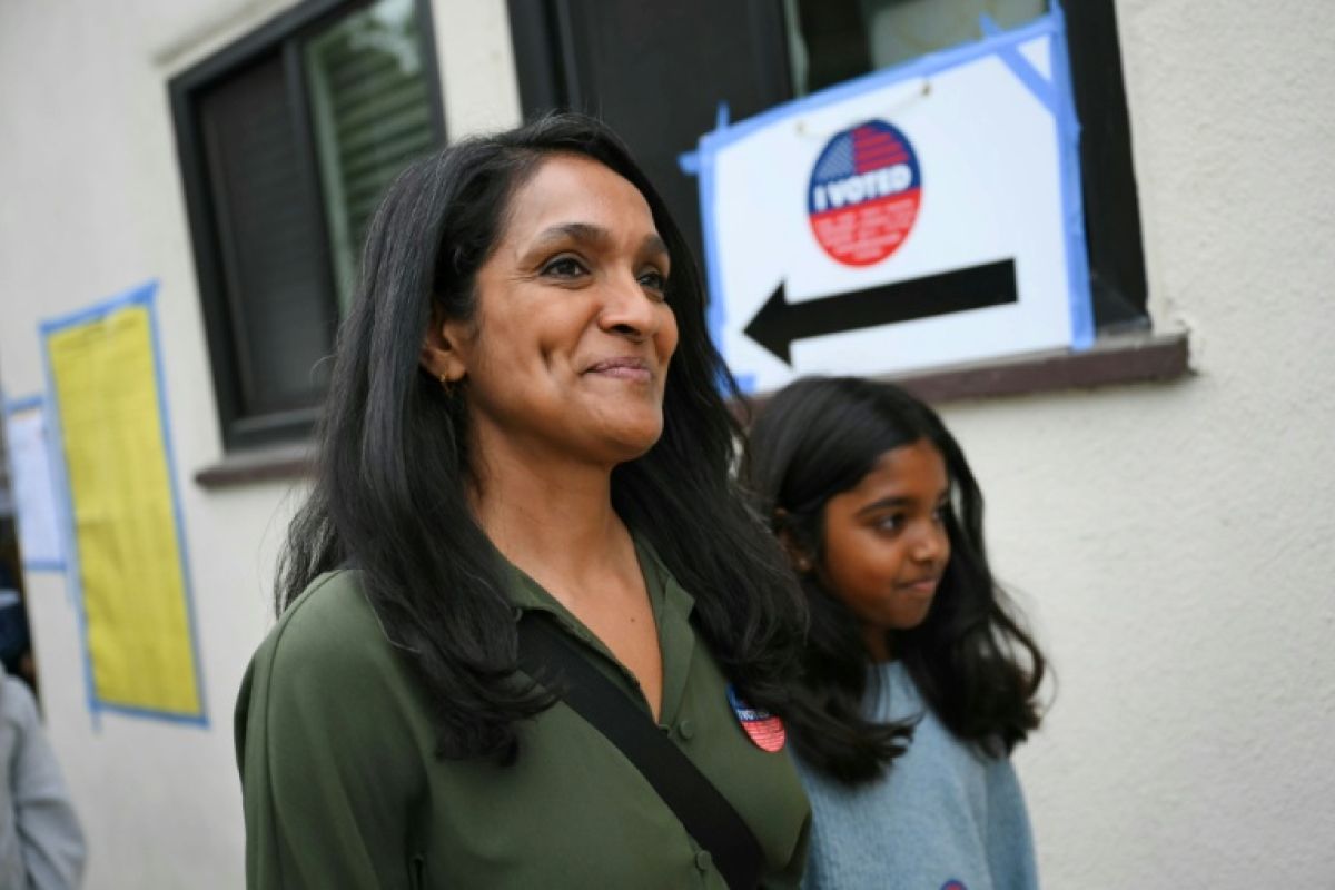 Nithya Raman crée la surprise à Los Angeles et fait tomber le candidat de Trump