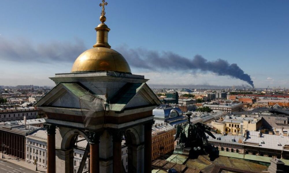 Saint-Pétersbourg sous les drones : l'Ukraine défie Poutine chez lui