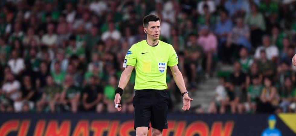 Benoît Bastien raccroche le sifflet, direction les bureaux de la FFF