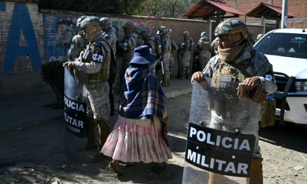 Bolivie la route qui nourrit deux millions de personnes est dégagée