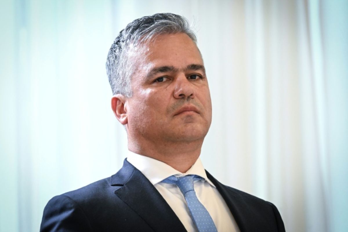 La Roumanie change de Premier ministre pour la troisième fois en un mois