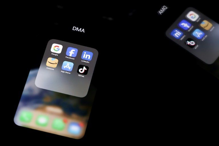 Les moins de 15 ans bannis des réseaux sociaux aux Émirats arabes unis