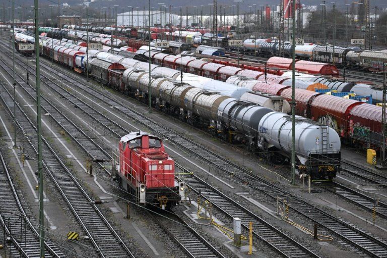 Panne géante en Allemagne la moitié des trains de marchandises immobilisés