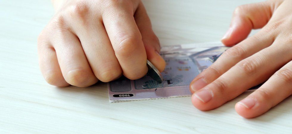 100 000 dollars affichés, seulement 20 dollars gagnés