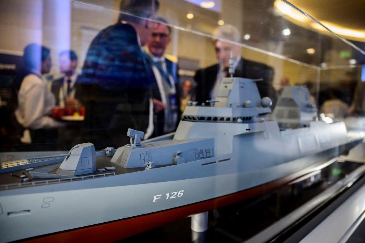 Le gouvernement claque la porte d'un contrat naval après des retards et des dépassements