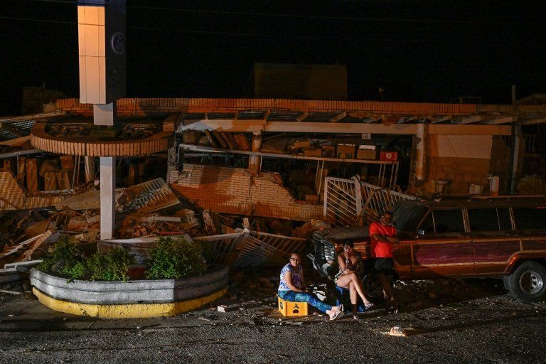 "On n'a même pas la force d'entrer là-dedans" : au Venezuela, des sinistrés du séisme réclament des secours d'urgence