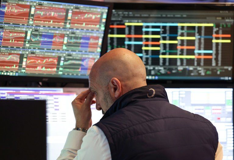 Les valeurs tech dévissent à Wall Street, le doute s'installe sur l'IA