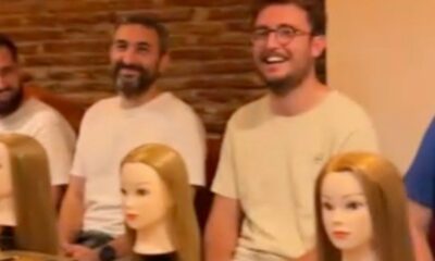 Des papas apprennent à coiffer leurs filles autour d'une bière à Toulouse