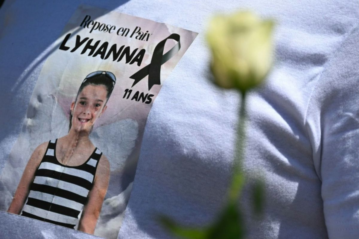 La France dit stop après la mort de Lyhanna, 11 ans