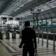 Quand les trains s'arrêtent, la SNCF choisit le silence