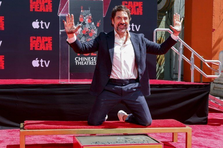 Javier Bardem inscrit son nom dans le ciment de Hollywood