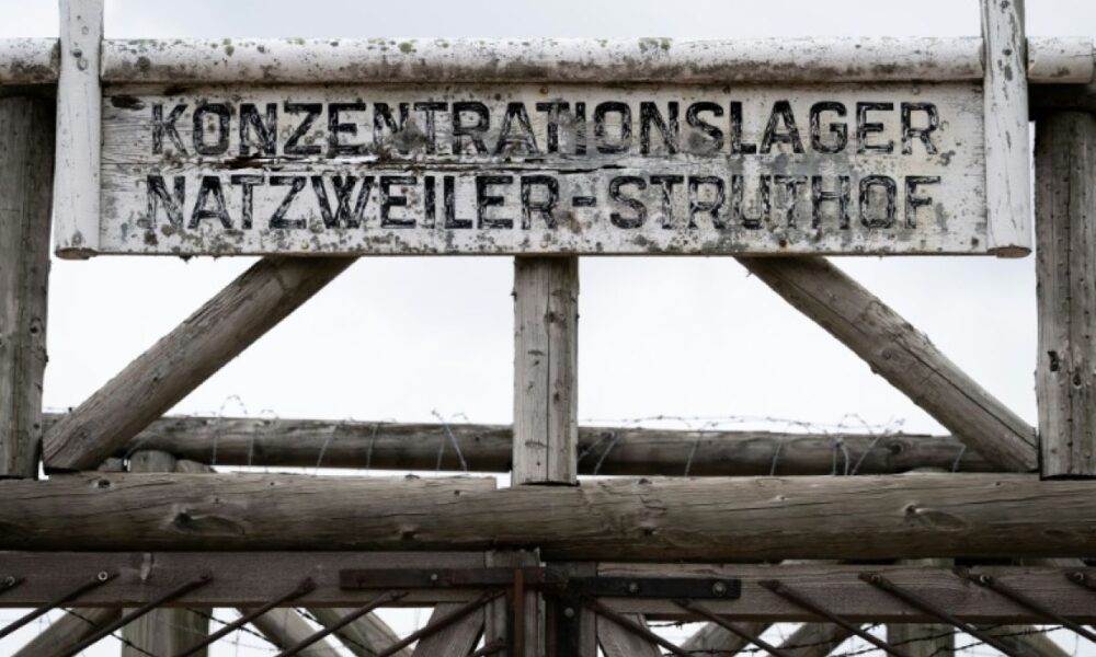 Dans les cloisons de la cuisine, la mémoire du Struthof refait surface